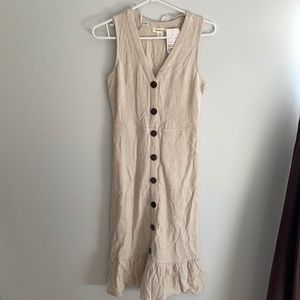 Beige dress, size small